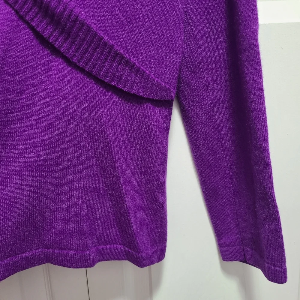 Jones New York Cashmere Rich Purple‎ Cowl Neck Sweater M Flaw Hole In Pit